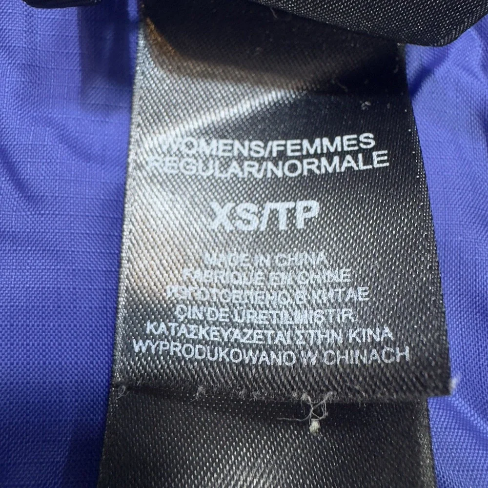 The North Face Women's Size XS Hooded Windbreaker Jacket‎ Lightweight Logo EUC - Picture 11 of 13